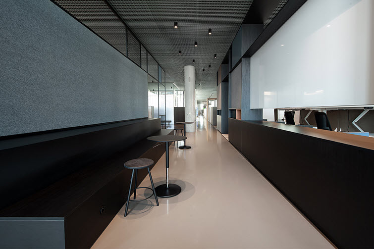 Atrium and cabinet wall made of Unilin material in Elegant black 